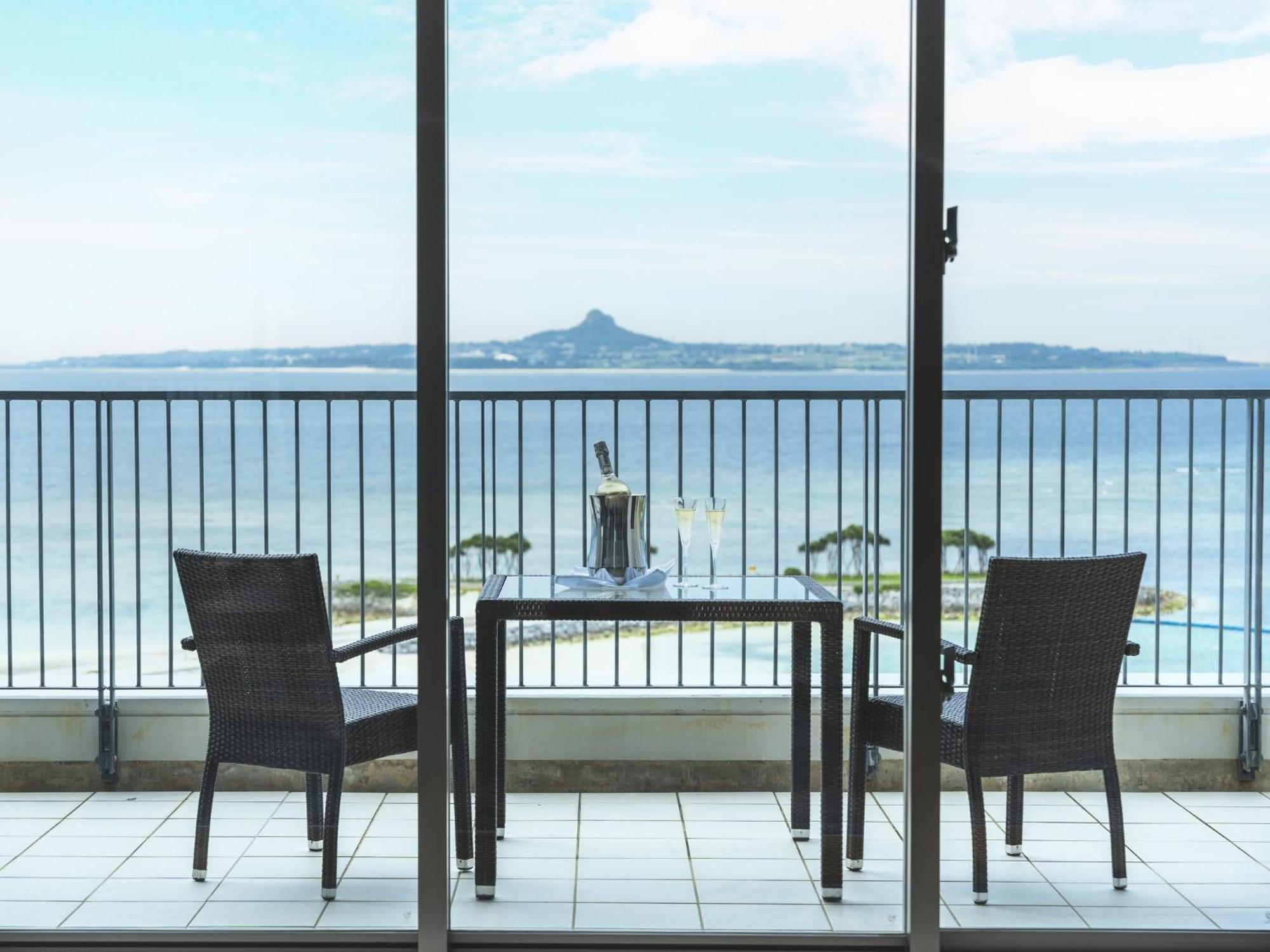 The Orion Hotel Motobu Resort & Spa Екстериор снимка